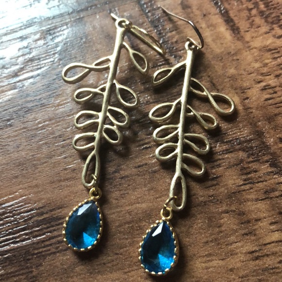 Golden Leaf Sapphire Gem Earrings - Picture 1 of 4